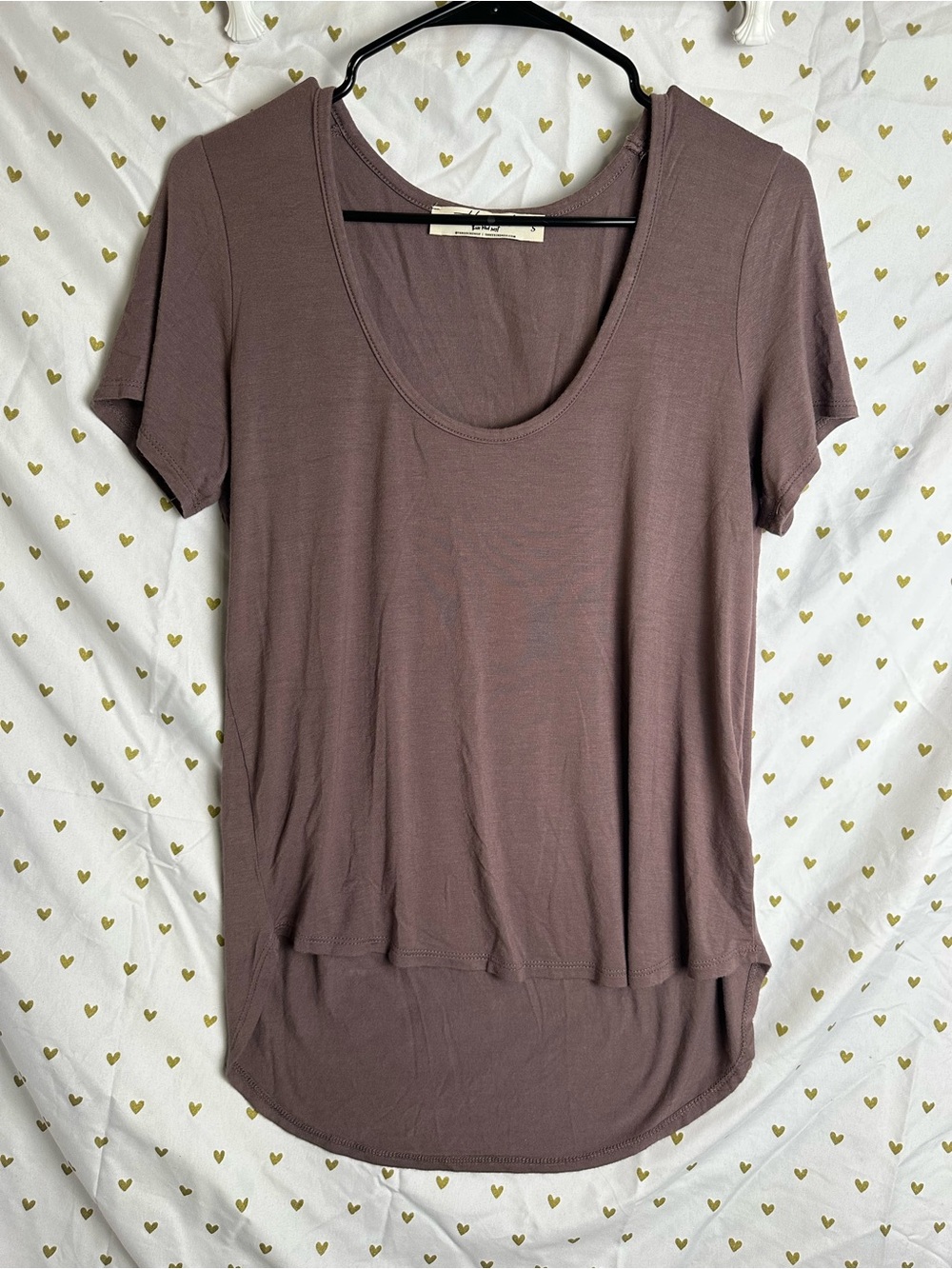 Three Bird Nest Short Sleeve Scoop Neck Tee in Mauve